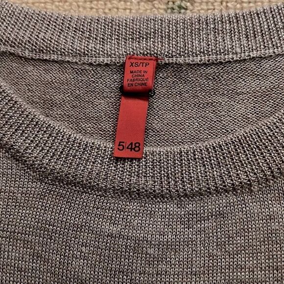 5/48 by Saks Fifth Ave sweater w black fringe faux leather hem detail. NWOT XS - Picture 6 of 11